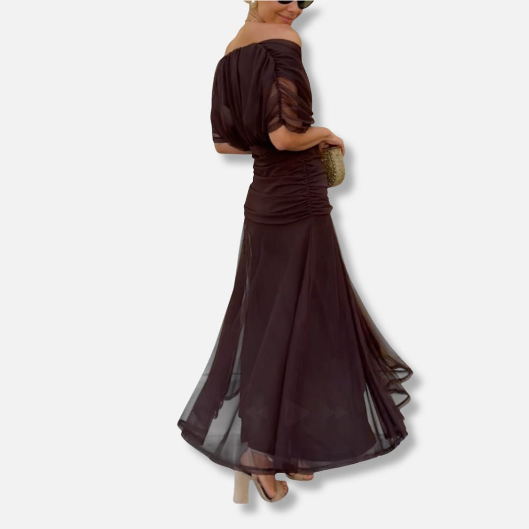 Evelyn – Elegant Dress with V-Neck