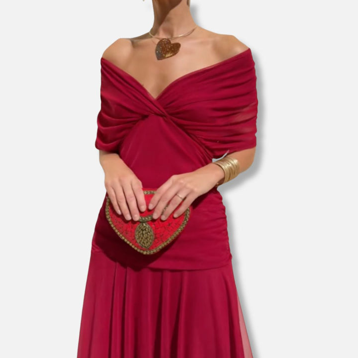 Evelyn – Elegant Dress with V-Neck