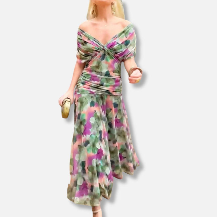 Evelyn – Elegant Dress with V-Neck