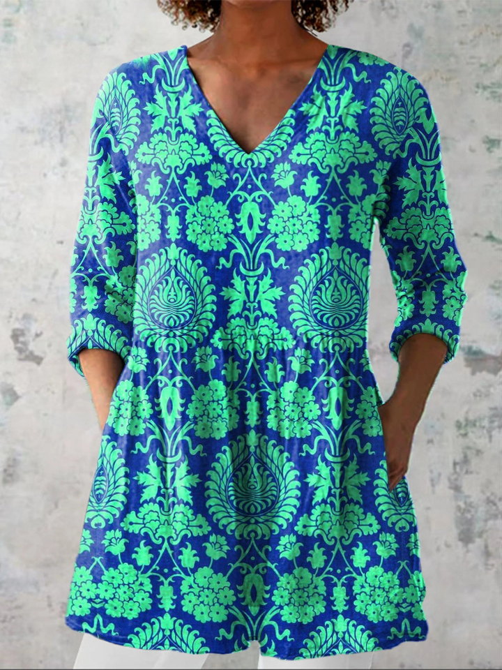 Beatrix | Long Vintage V-Neck Shirt