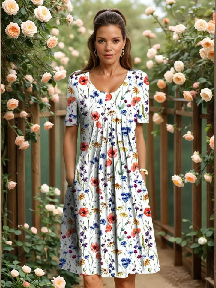 Harper | Elegant dress with a flattering finish at the belly
