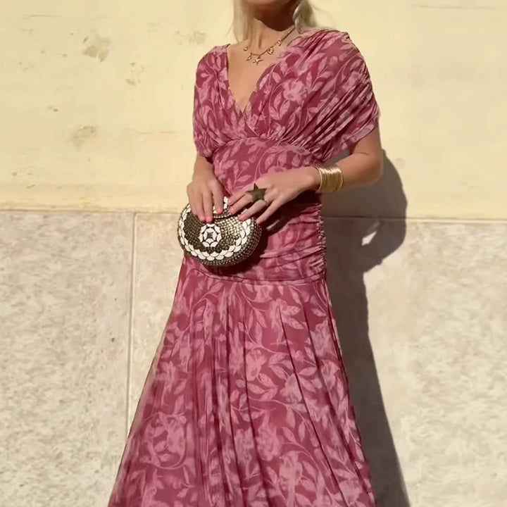 Evelyn – Elegant Dress with V-Neck