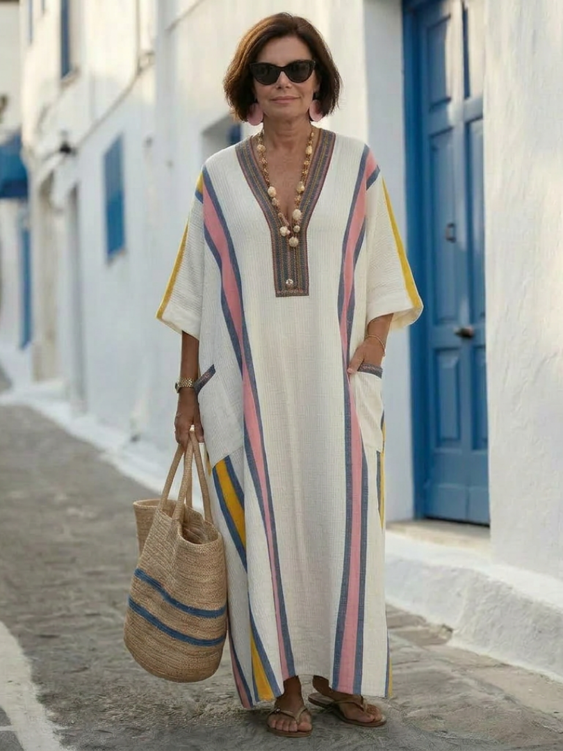 Noemi | Comfortable Long Dress with V-Neck, Short Sleeves, and Practical Pockets