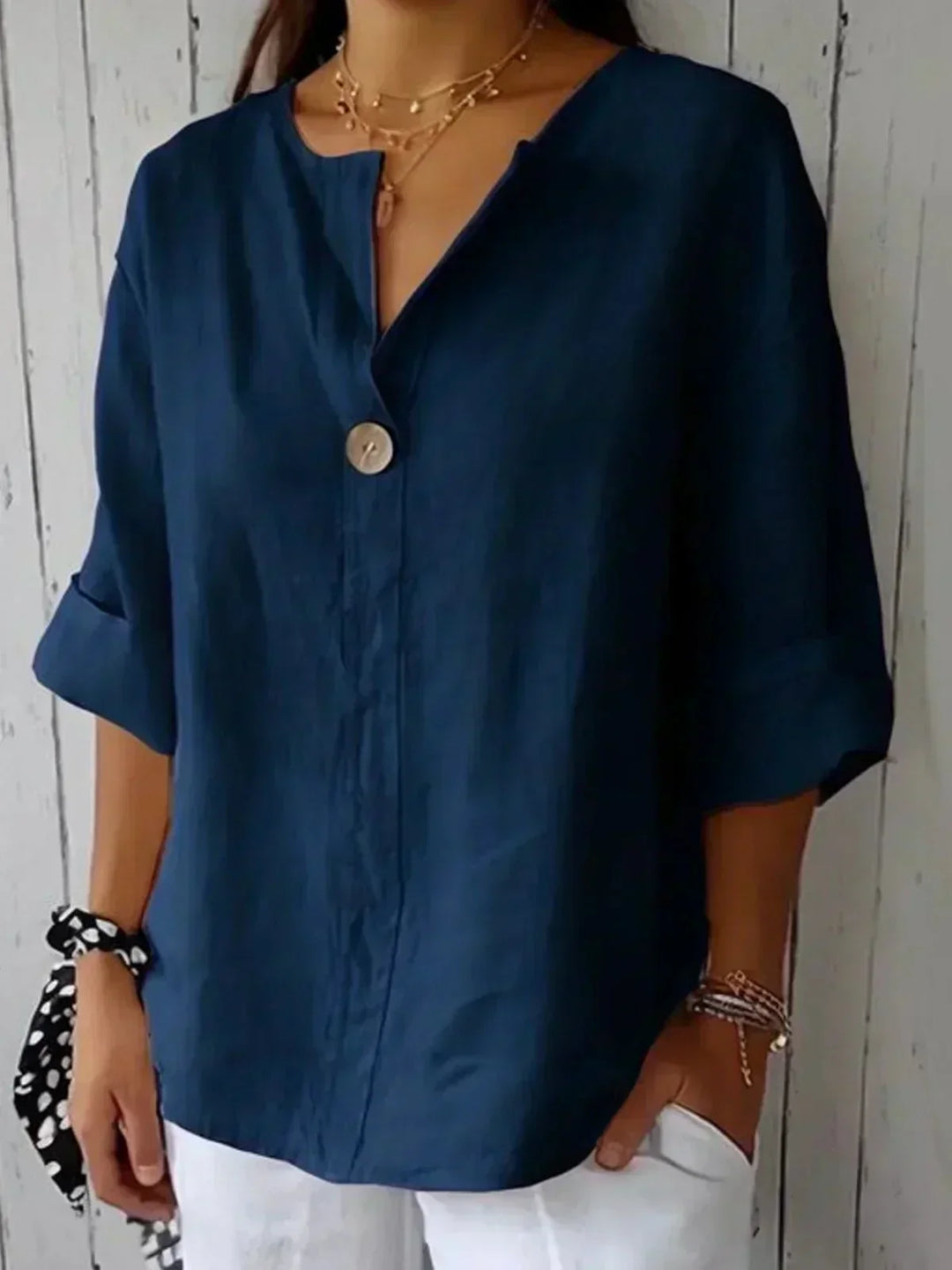Zamma | Casual V-Neck Top