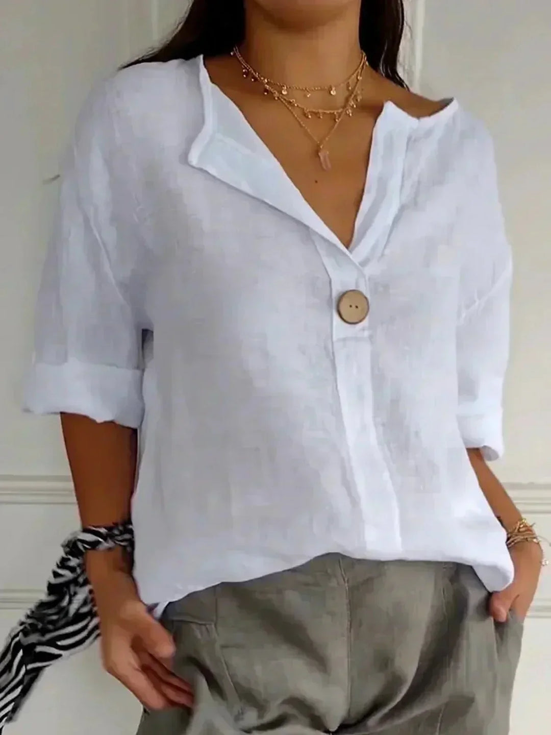 Zamma | Casual V-Neck Top