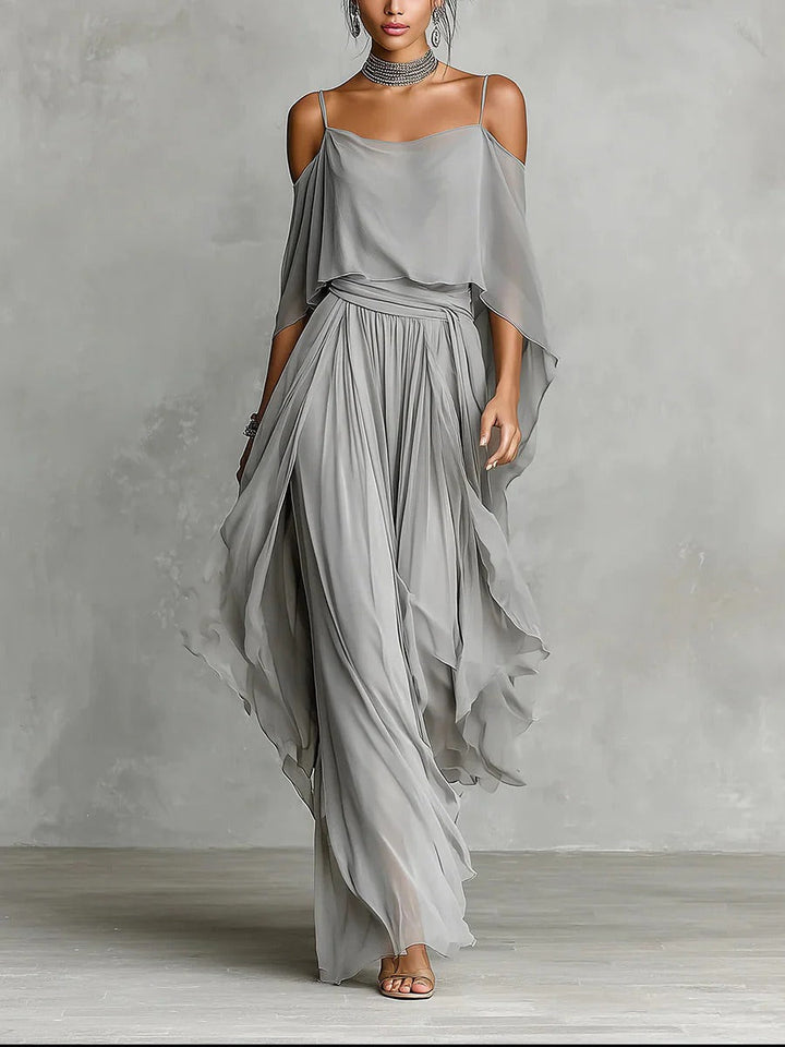 Isabella | Complete gray set with strap top and light pants
