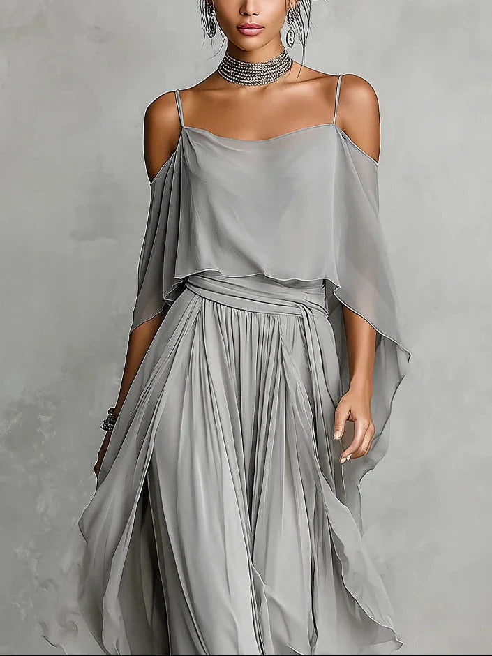 Isabella | Complete gray set with strap top and light pants